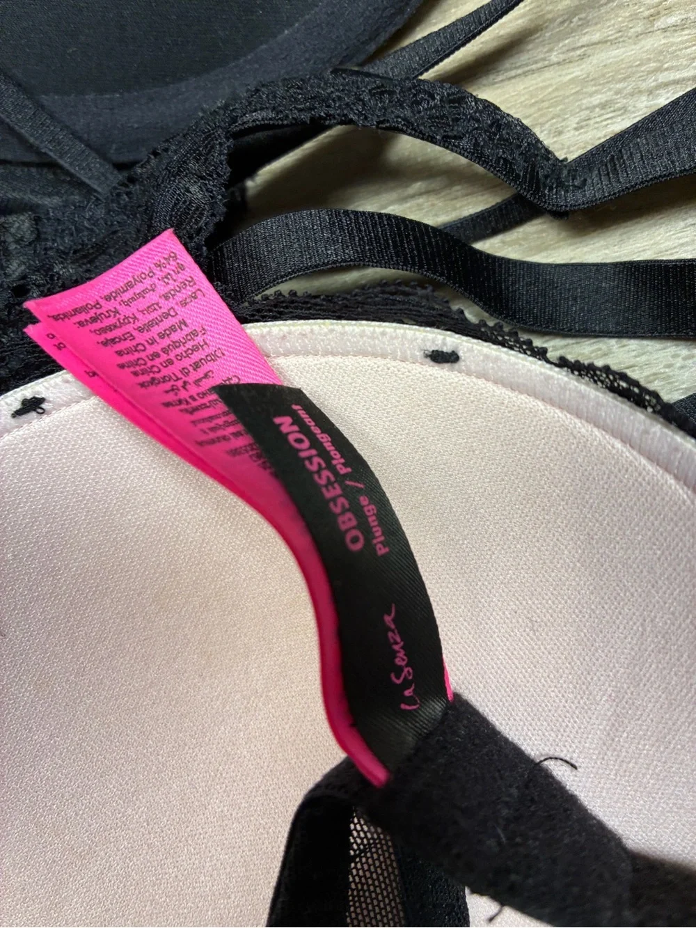 La Senza 2 Push Up Bras Obsession Plunge Lace Hello Sugar